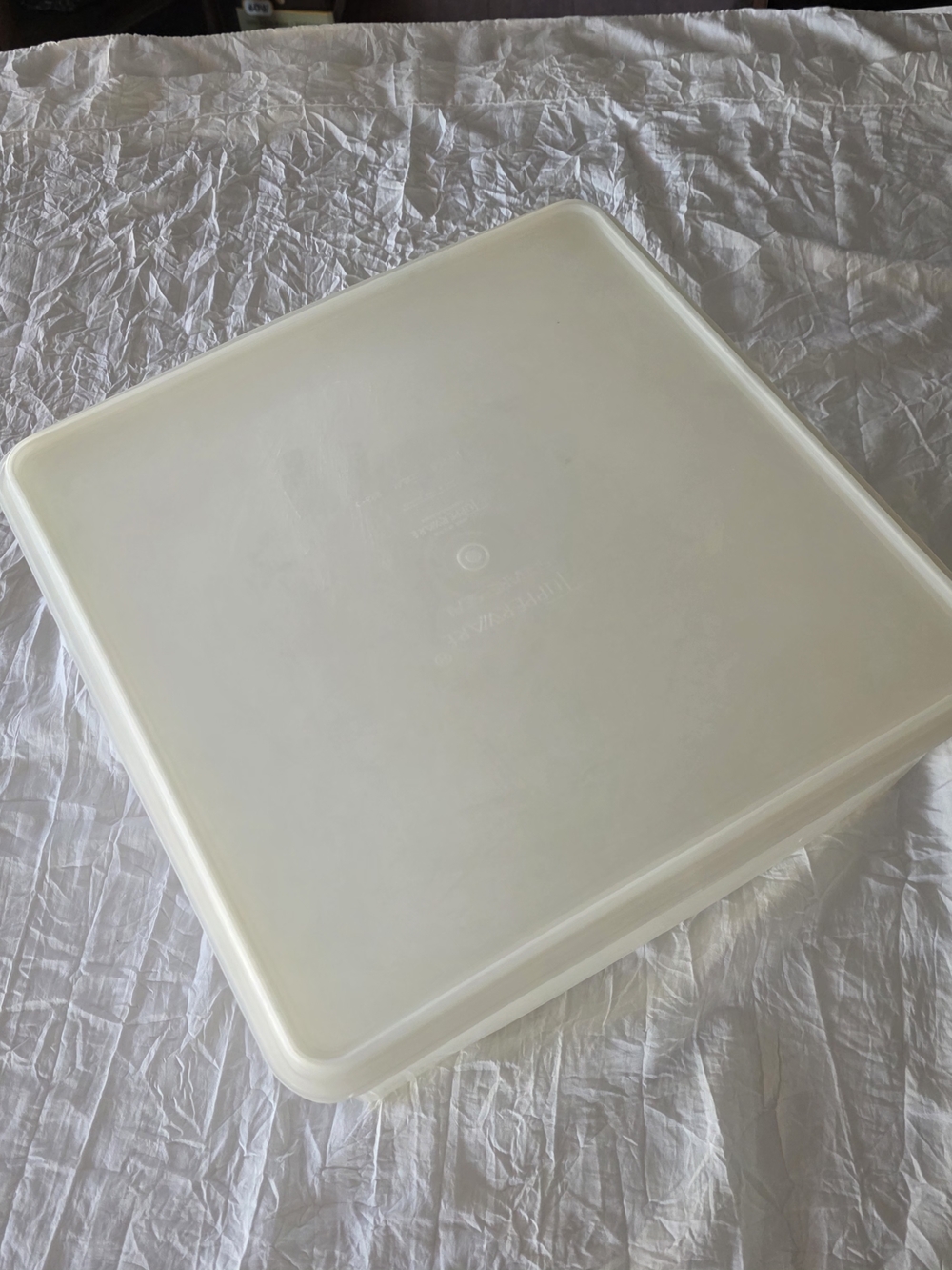 Vintage Tupperware Square Seal Container Nostalgic Kitchen Storage 12x12x5"
